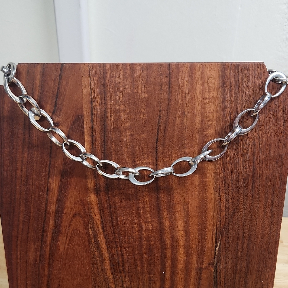 Elegant Chain Necklace 20 inch